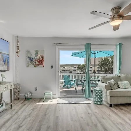 Southbay Gulf View: Beachfront Townhouse with Private Access